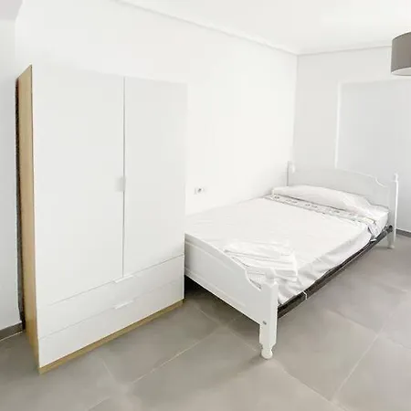 Apartamento Elegant 4 Beds Near Train Station Upto 10 Pax Castellón de la Plana Exterior foto